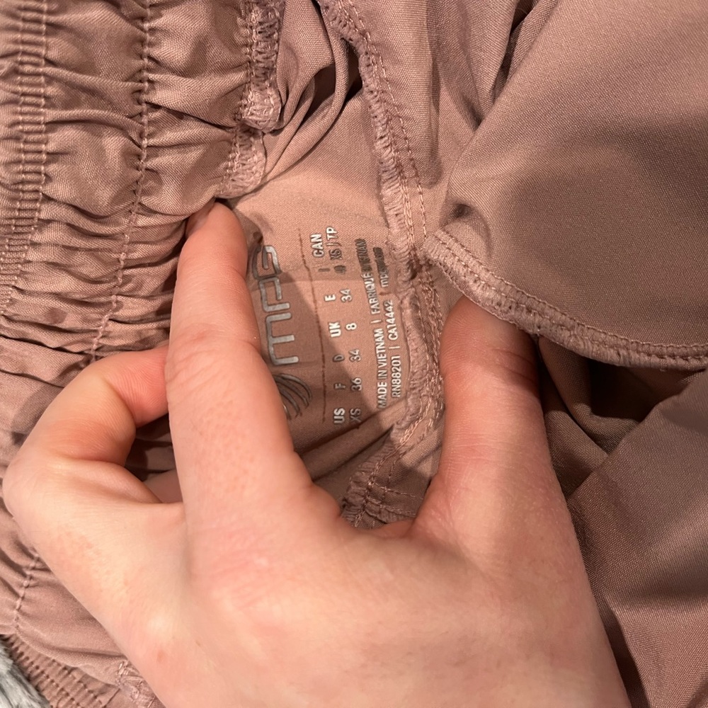 Running shorts - Picture 2 of 2